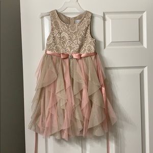 Girls dress
